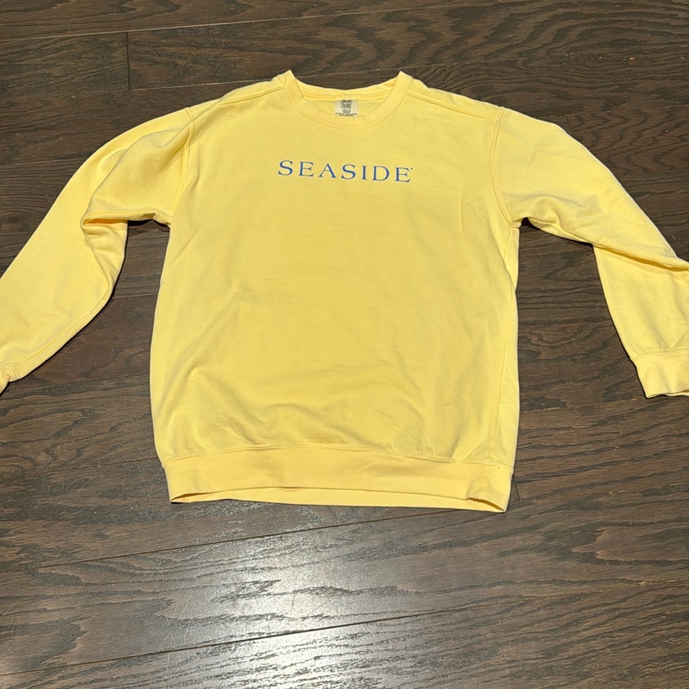 Yellow and blue seaside sweatshirt